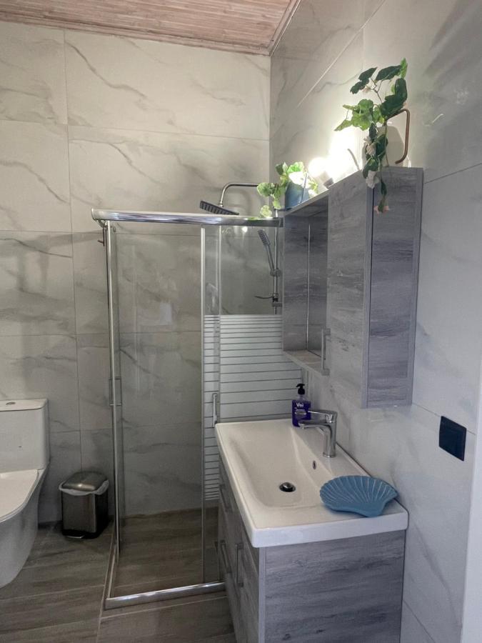 Amfilochía Aqua Mare Luxury Apartments מראה חיצוני תמונה